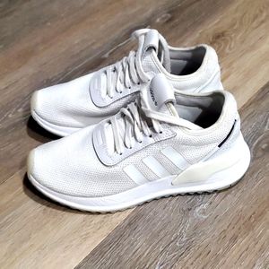 adidas Ultra Boost cloud white women's size 7